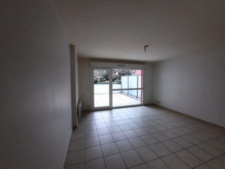Location Appartement 3 pièces 59m² CRANVES SALES 74380 - Photo 2