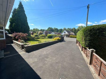 3 Bedroom Bungalow on Whalley Road, Blackburn - Photo 5