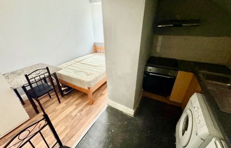 Studio Flat, Bruce Grove, N17 - Photo 3