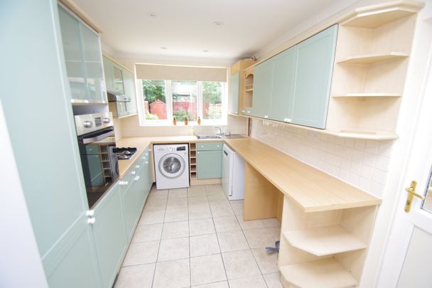 Sandringham Road, Watford, WD24 - Photo 1