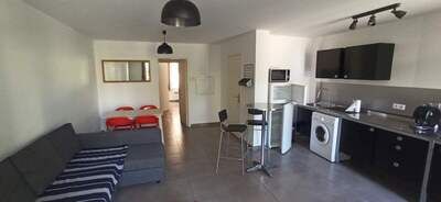 Location Appartement 2 pièces 50m² LA CIOTAT 13600 - Photo 2