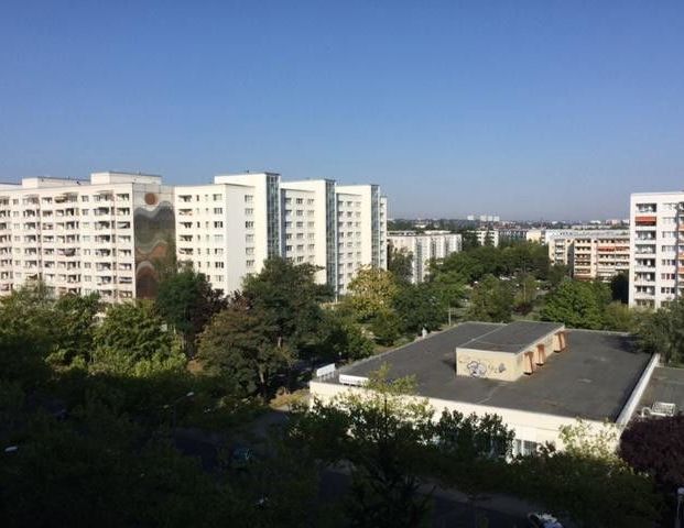 Schöne 2-Zimmerwohnung mit Balkon und Aufzug - Photo 1