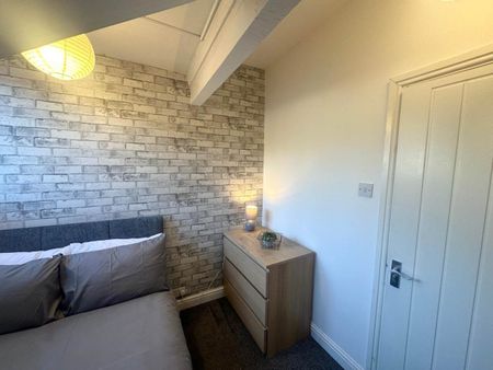Glebe Avenue (Room 3), Kirkstall, Leeds - Photo 5