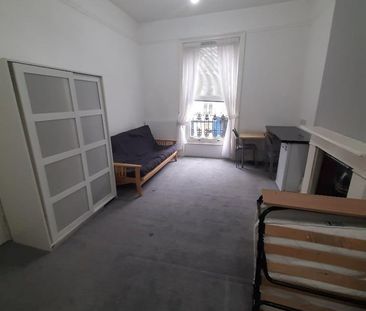 Studio Flat, Pimlico, SW1V - Photo 5