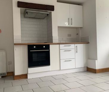 3 bedroom detached bungalow to rent - Photo 1