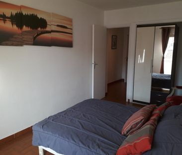 Location Appartement 2 pièces 55m² SETE 34200 - Photo 3