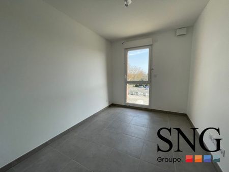 T3 AVEC LOGGIA + 2 PARKINGS - Photo 4
