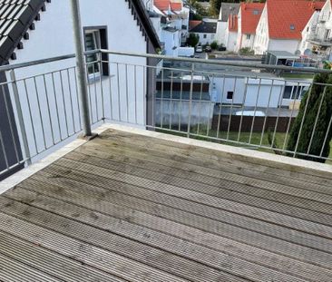 Hagen-Haspe: Barrierearme 2 1/2 Zimmer-Wohnung im 2. OG mit Balkon ... - Foto 1