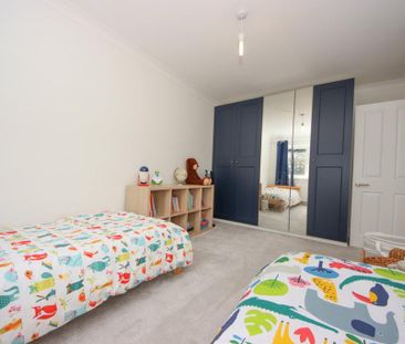 5 bedroom detached house to rent - Photo 3