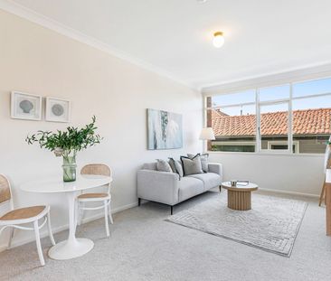 CONVENIENT ONE BEDROOM APARTMENT - Photo 1