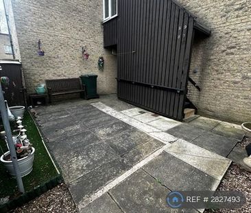 2 bedroom maisonette to rent - Photo 6