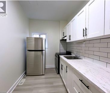 9A WENTWORTH Street N, Hamilton, Ontario, L8L5T8 - Photo 1