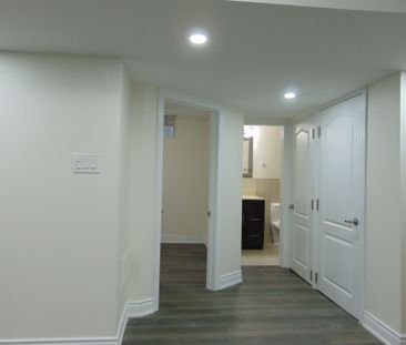 For Lease - 2450 Credit Valley Road, Mississauga, Ontario - Photo 4