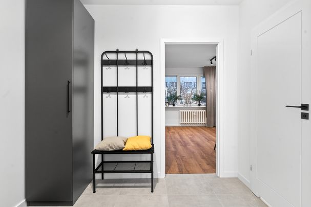 Jasne mieszkanie w świetnej lokalizacji — od zaraz - Photo 1