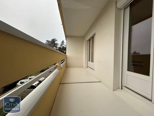 Location Appartement 1 pièce 26m² ST ETIENNE 42000 - Photo 1