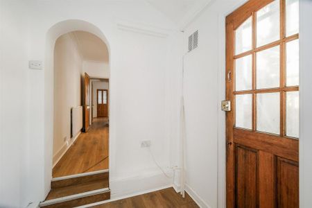 2 bedroom semi-detached house to rent - Photo 3