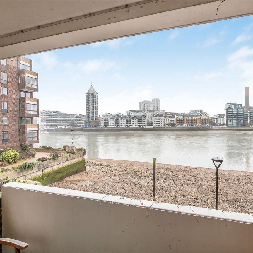 Vicarage Crescent, SW11, London - Photo 1