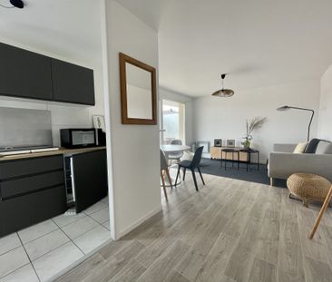 Location Appartement 2 pièces 41m² LA MADELEINE 59110 - Photo 1