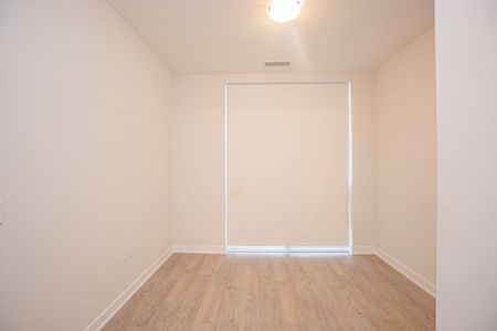 For Lease - 4675 Metcalfe Avenue Unit# 101, Mississauga, Ontario - Photo 3