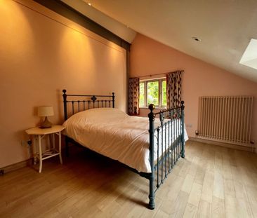 New Barn House, Ipswich, IP8 - Photo 2