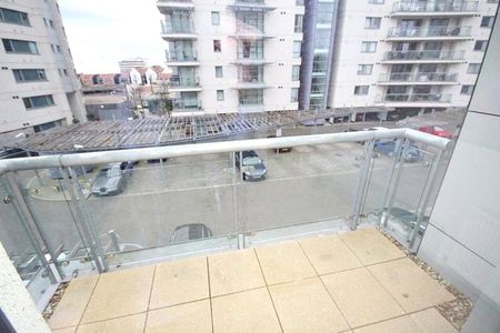 2 bedroom apartment to rent - Photo 2