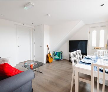 1 bedroom in a house share to rent - Photo 5