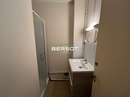 Appartement T3 avenue fontaine argent proche boucle Besançon - Photo 3