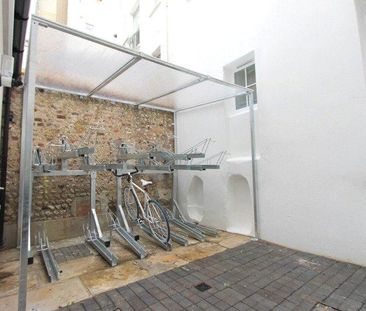 1 bedroom property to rent - Photo 3