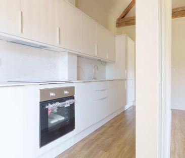 1 bedroom semi-detached bungalow to rent - Photo 4