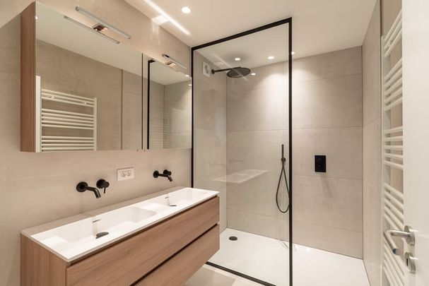 Appartement te huur - Photo 1