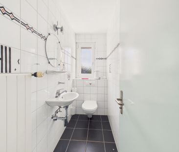 Exklusives Wohnen in Stallikon Moderne 4.5-Zimmer-Wohnung mit Züric... - Photo 2