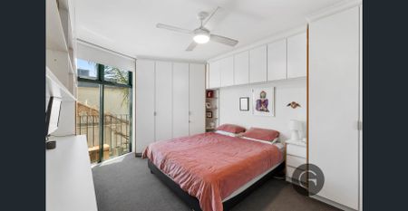 Fully Furnished Beachfront Living - Photo 3