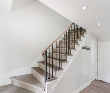 For Lease - 307 Towercrest Drive, Newmarket, Ontario - Photo 1