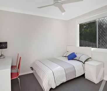 37 Moore Street, Birmingham Gardens NSW 2287 - House For Rent | Domain - Photo 5