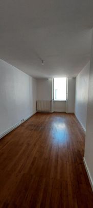 Appartement À Louer 3 Pièces , 96 M² - Photo 1