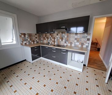 Location Appartement 3 pièces 71m² - Photo 2