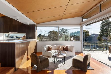 6/127-129 Power Street, Hawthorn VIC 3122 - Townhouse For Rent | Domain - Photo 2