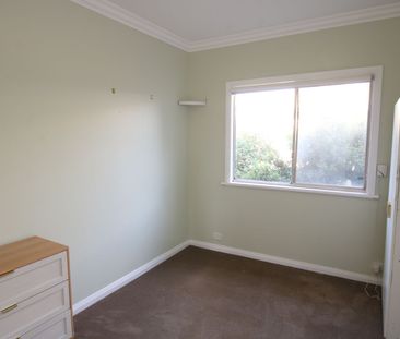 614 O'Neill Street, Broken Hill NSW 2880 - Photo 3