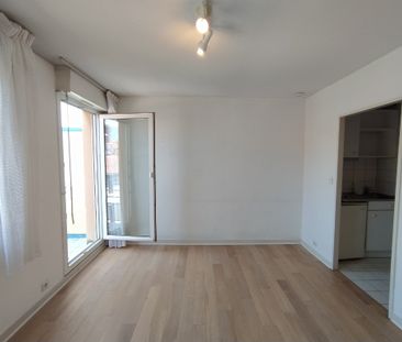 Location Appartement 1 pièce 22m² - Photo 2