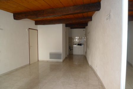 Location Appartement 1 pièce 35m² CABASSE 83340 - Photo 4