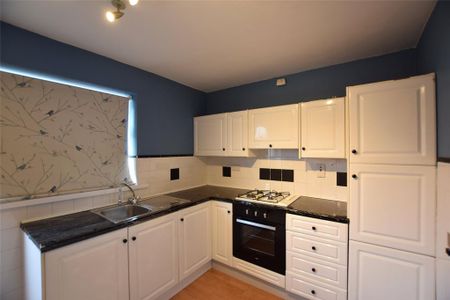 2 bedroom terraced house to rent - Photo 5
