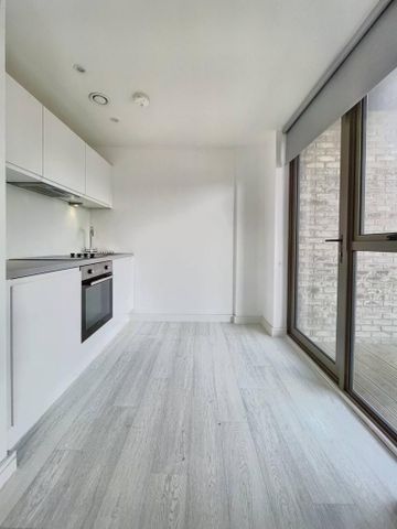 Studio to rent - Photo 2