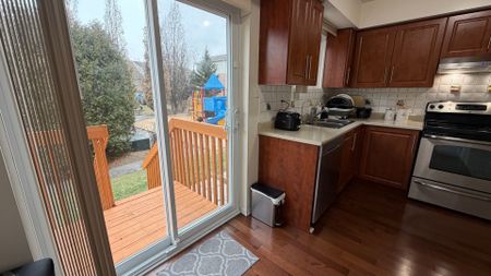 For Lease - 1050 Bristol Road Unit# 97, Mississauga, Ontario - Photo 2