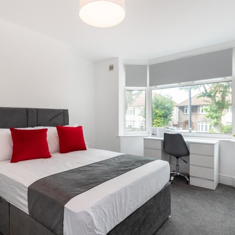 4 bedroom house to rent - Photo 1