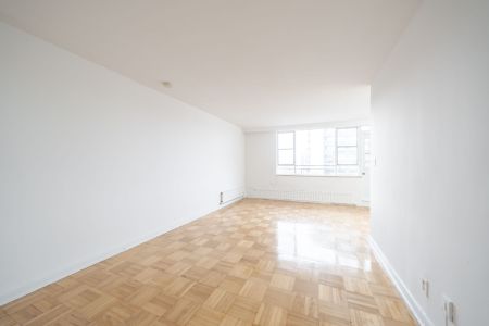 For Lease - 165 Cosburn Avenue Unit# 604, Toronto, Ontario - Photo 2