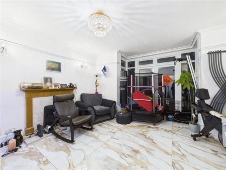 4 bedroom terraced house to rent - Photo 2