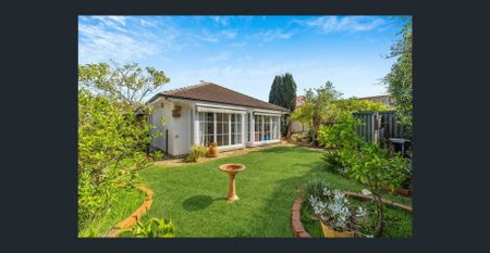 Contemporary Family Home in One of Adelaide’s Finest Suburb - Photo 4
