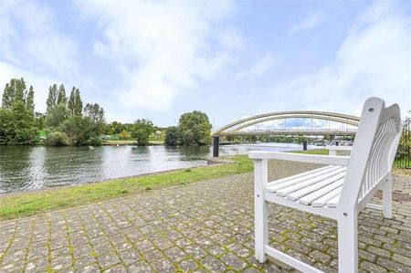 Swan Walk, Shepperton, Surrey, TW17 - Photo 4