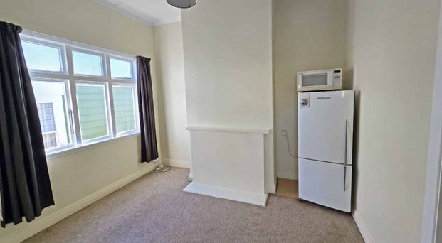 Newtown Living! - Photo 1