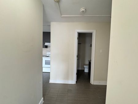 For Lease - 14810 Yonge Street Unit# 205, Aurora, Ontario - Photo 5